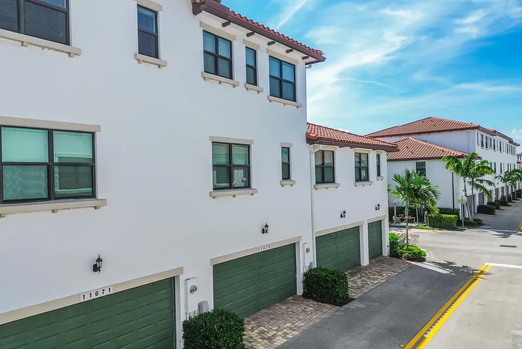 11675 SW 13th Court Pembroke Pines FL 33025