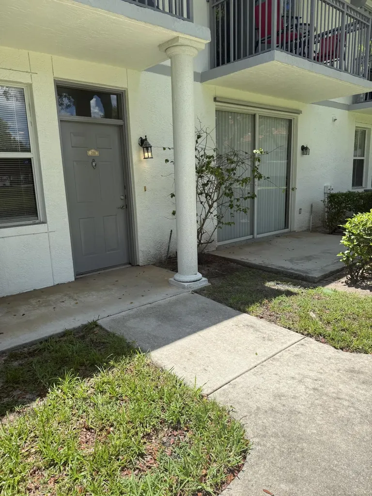 2050 Alta Meadows Lane Delray Beach FL 33444