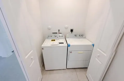 12432 NW 23rd Court Miami FL 33167