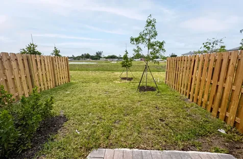 12432 NW 23rd Court Miami FL 33167