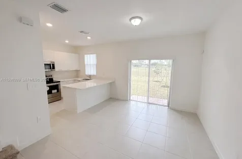 12432 NW 23rd Court Miami FL 33167