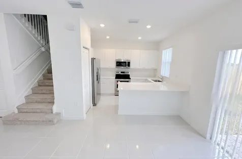 12432 NW 23rd Court Miami FL 33167