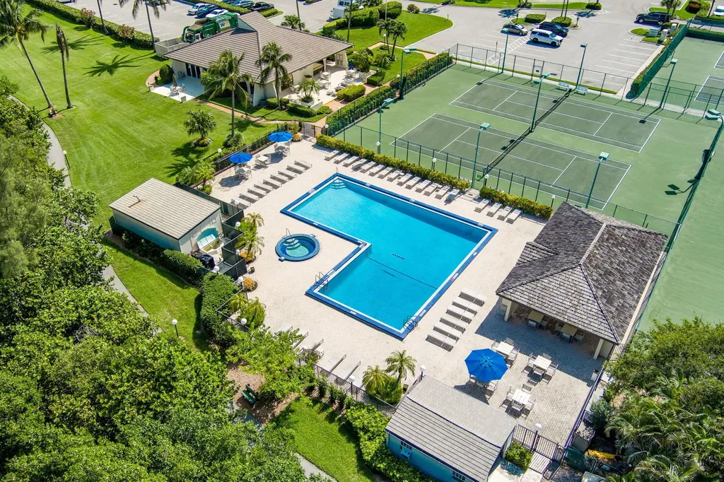 400 Ocean Trail Way Jupiter FL 33477
