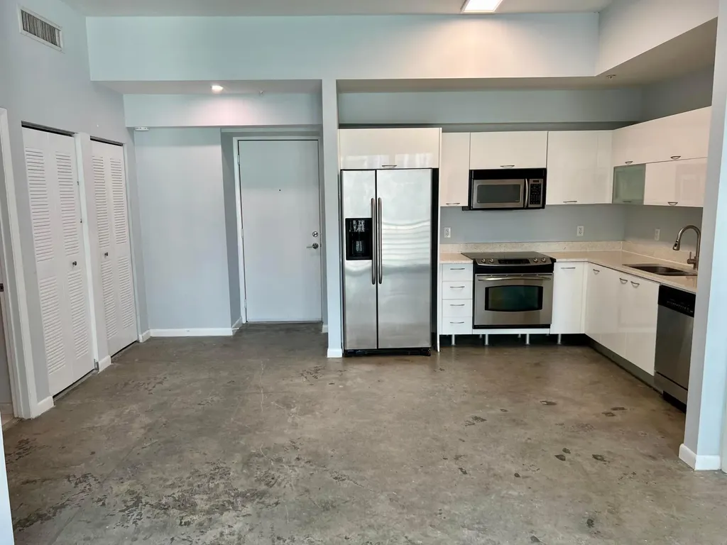 133 NE 2nd Avenue Miami FL 33132