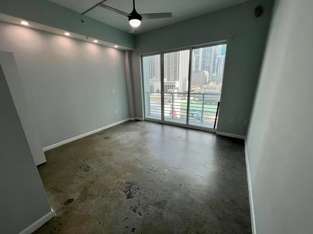 133 NE 2nd Avenue Miami FL 33132