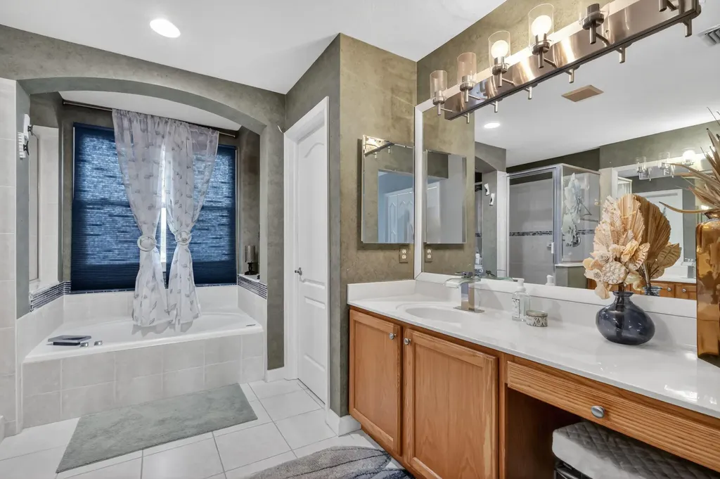3620 Hamilton Key West Palm Beach FL 33411