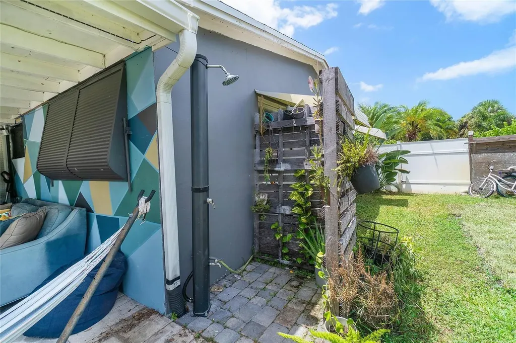 532 Foresteria Drive West Palm Beach FL 33403