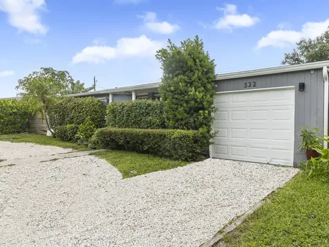 532 Foresteria Drive West Palm Beach FL 33403