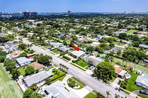 532 Foresteria Drive West Palm Beach FL 33403