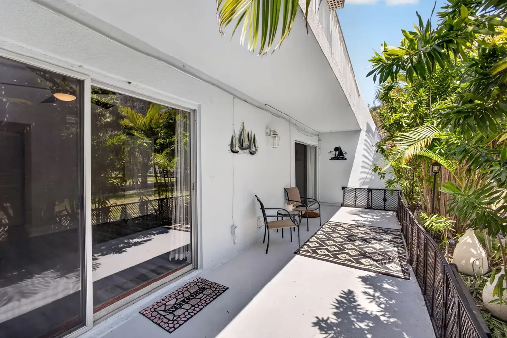 725 Hummingbird Way North Palm Beach FL 33408