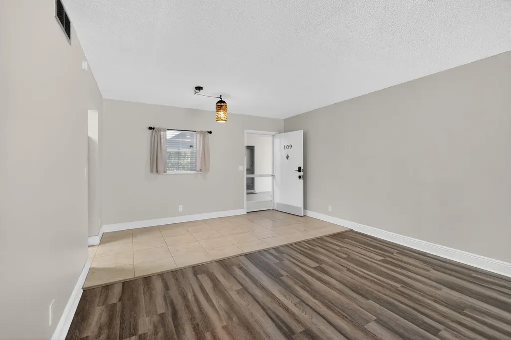 725 Hummingbird Way North Palm Beach FL 33408