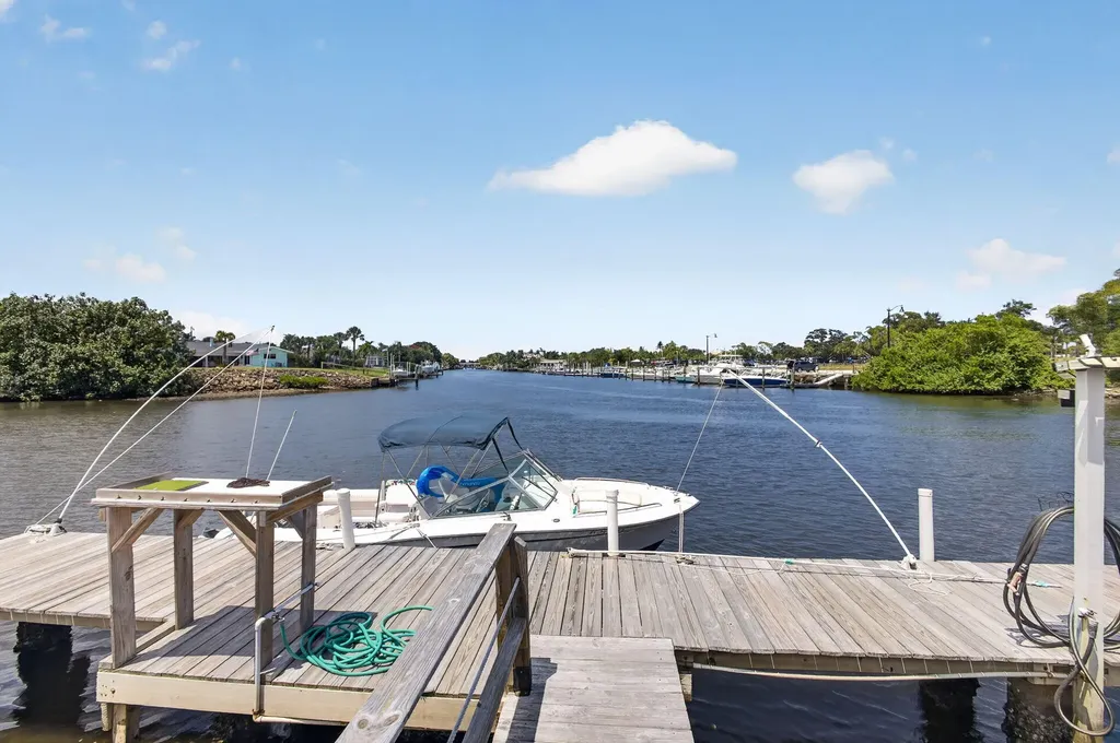 725 Hummingbird Way North Palm Beach FL 33408