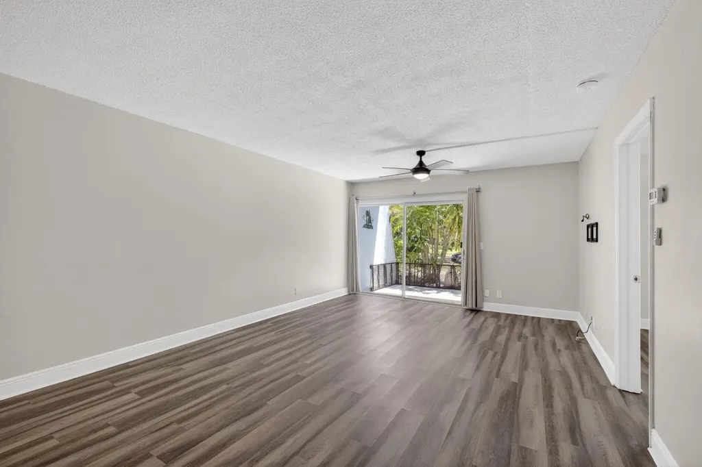 725 Hummingbird Way North Palm Beach FL 33408