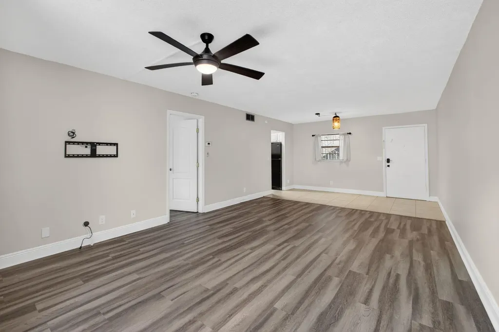 725 Hummingbird Way North Palm Beach FL 33408