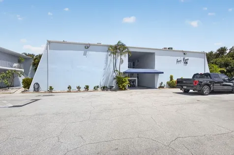 725 Hummingbird Way North Palm Beach FL 33408