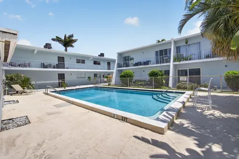 725 Hummingbird Way North Palm Beach FL 33408