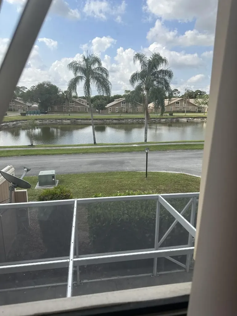65 Maplecrest Circle Jupiter FL 33458