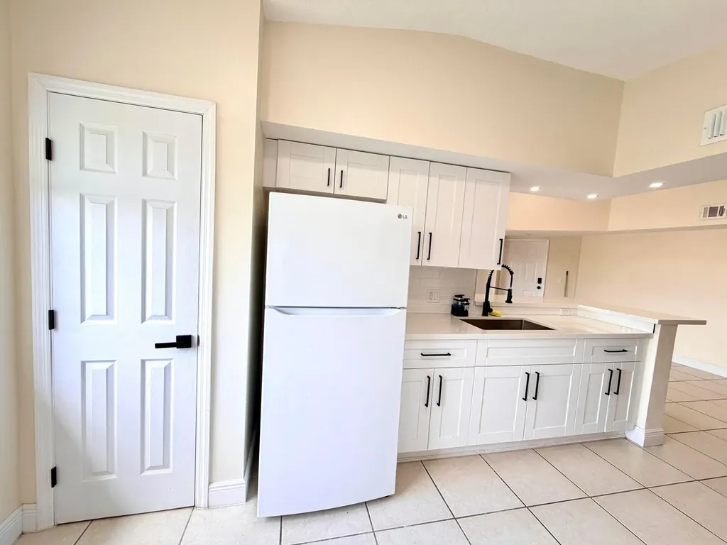 9630 NW 2nd Street Pembroke Pines FL 33024