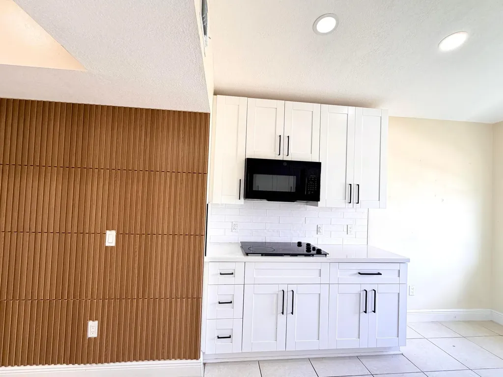 9630 NW 2nd Street Pembroke Pines FL 33024