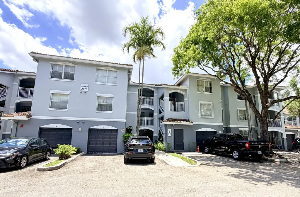 9630 NW 2nd Street Pembroke Pines FL 33024
