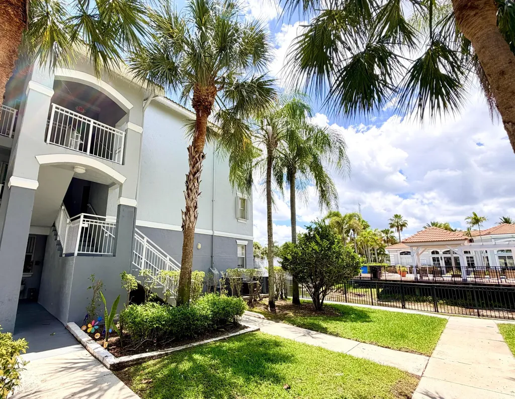 9630 NW 2nd Street Pembroke Pines FL 33024