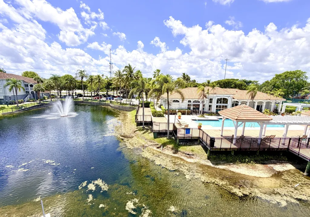 9630 NW 2nd Street Pembroke Pines FL 33024