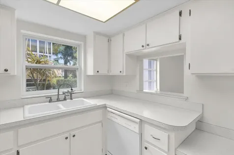 2950 SE Ocean Boulevard Stuart FL 34996