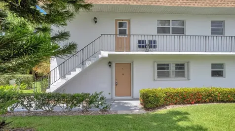 2950 SE Ocean Boulevard Stuart FL 34996
