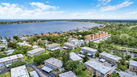 2950 SE Ocean Boulevard Stuart FL 34996