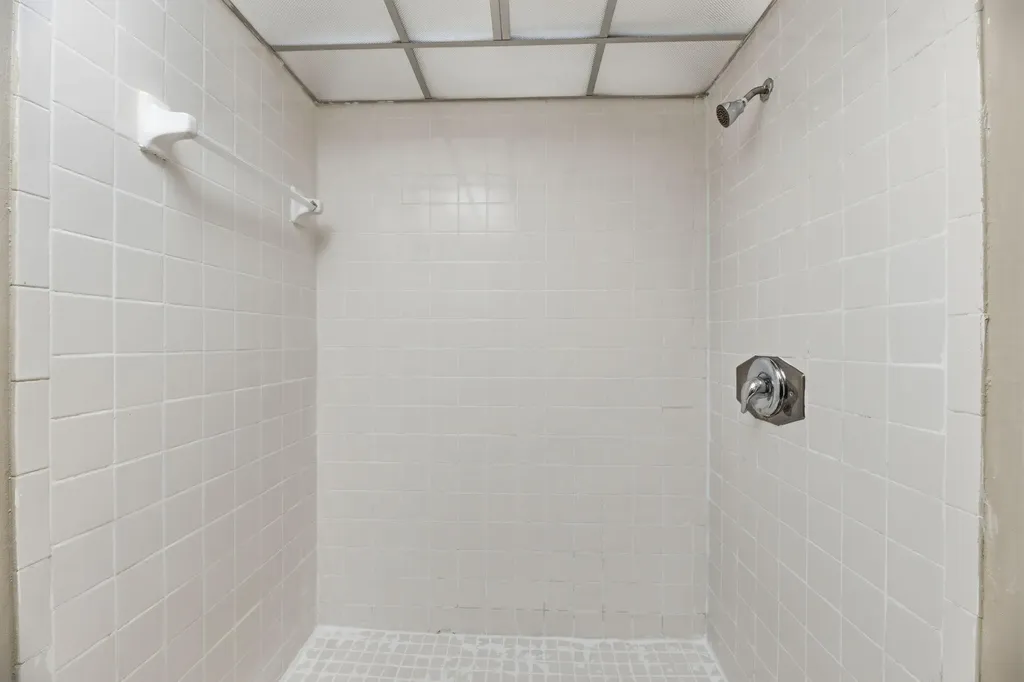 1769 NE 40th Place Pompano Beach FL 33064