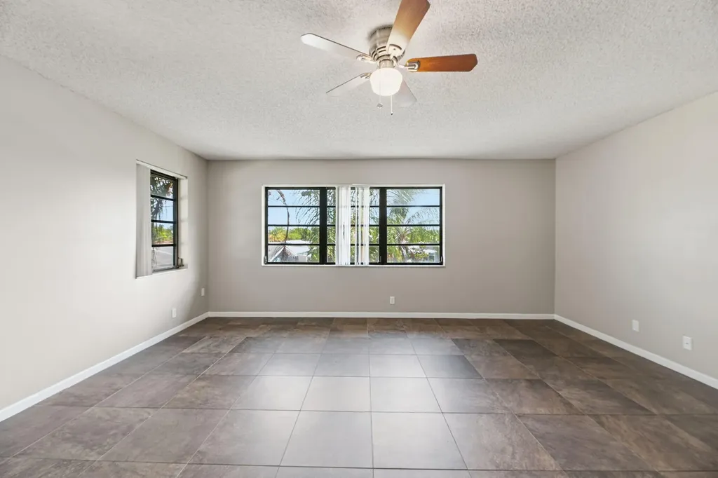 1769 NE 40th Place Pompano Beach FL 33064