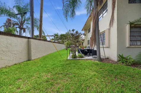 1769 NE 40th Place Pompano Beach FL 33064
