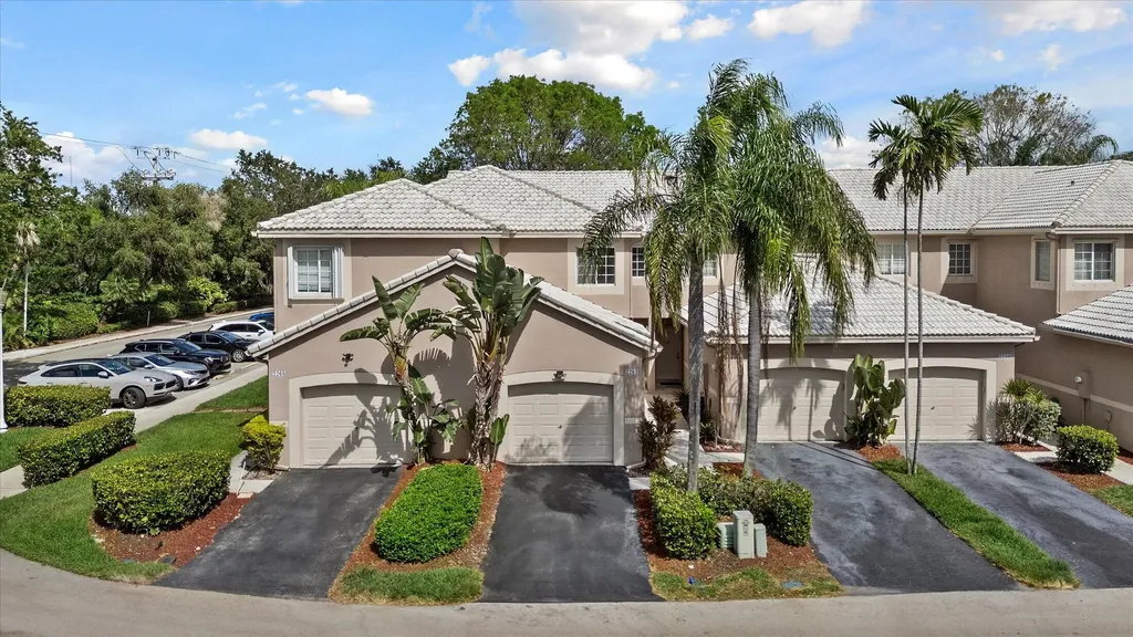 2264 Salerno Circle Weston FL 33327