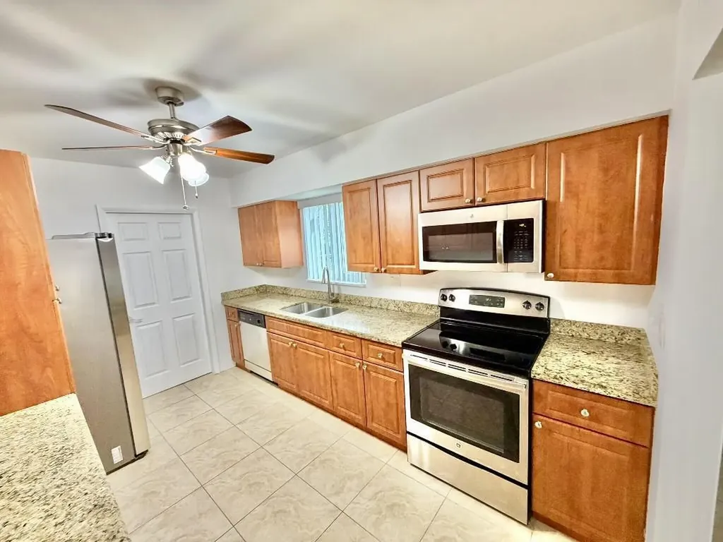 3140 SW 21st Street Fort Lauderdale FL 33312