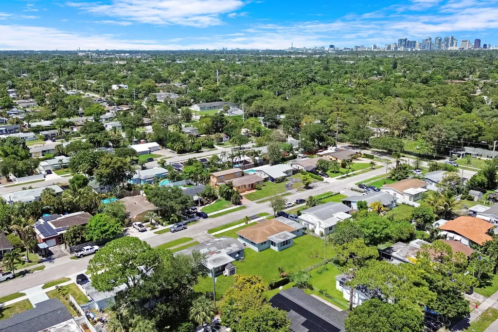 3140 SW 21st Street Fort Lauderdale FL 33312