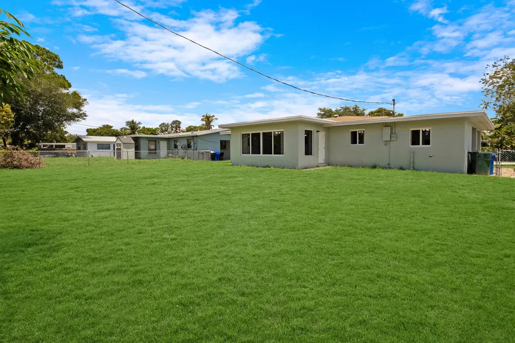 3140 SW 21st Street Fort Lauderdale FL 33312