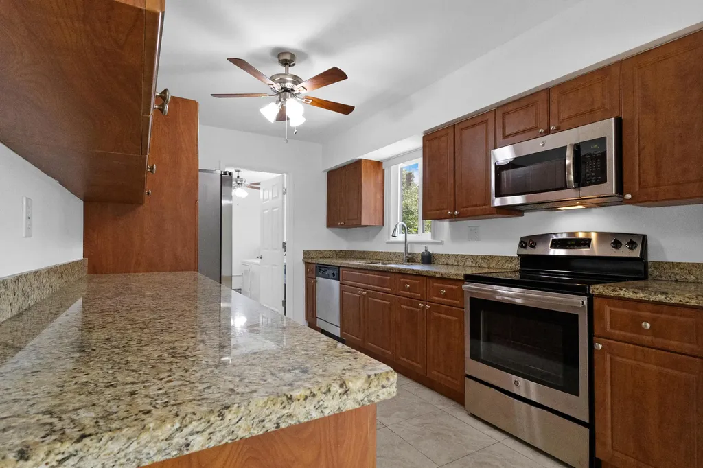 3140 SW 21st Street Fort Lauderdale FL 33312