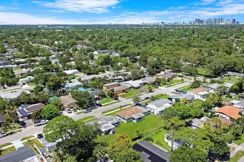 3140 SW 21st Street Fort Lauderdale FL 33312