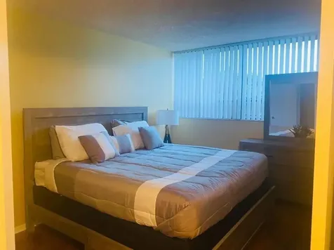 2000 N Congress N West Palm Beach FL 33401