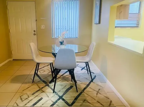 2000 N Congress N West Palm Beach FL 33401
