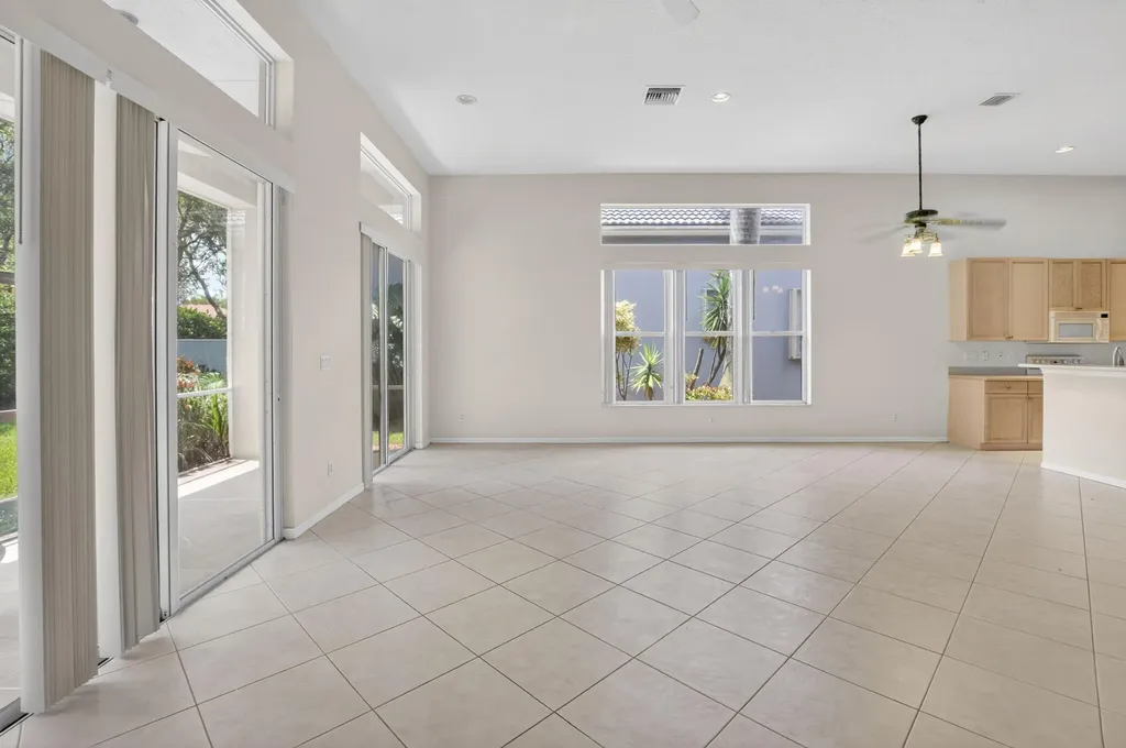 10060 Armani Drive Boynton Beach FL 33437