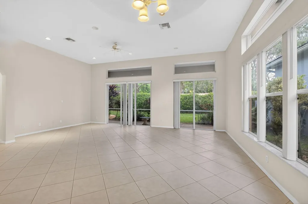 10060 Armani Drive Boynton Beach FL 33437