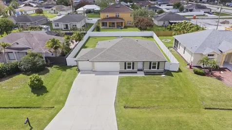 380 SW Donna Terrace Port St Lucie FL 34984