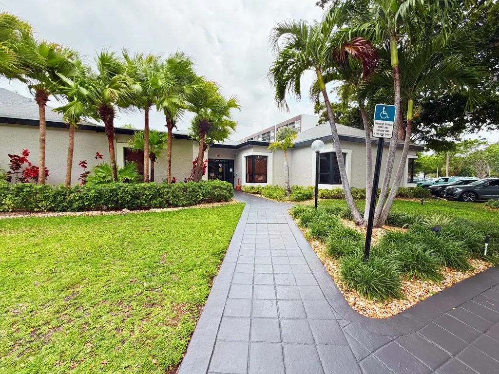 1244 S Military Trail Deerfield Beach FL 33442