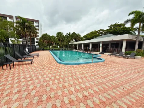 1244 S Military Trail Deerfield Beach FL 33442