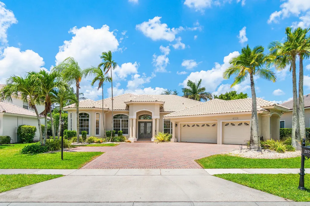 Boca Raton FL, 21725 Marigot Drive