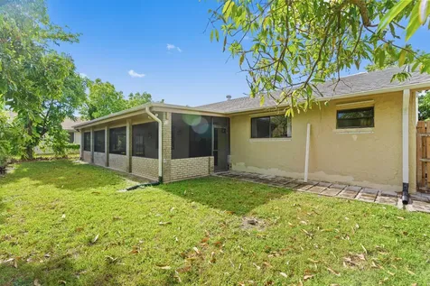 9315 SW 170th Lane Palmetto Bay FL 33157