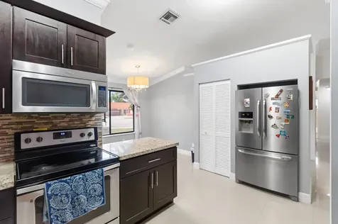 9315 SW 170th Lane Palmetto Bay FL 33157