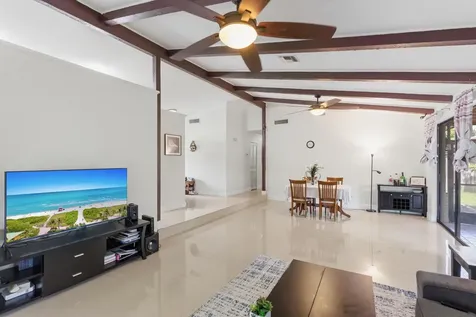 9315 SW 170th Lane Palmetto Bay FL 33157