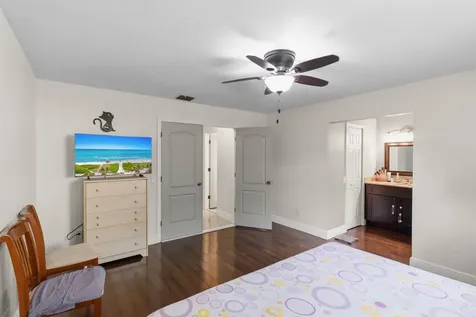 9315 SW 170th Lane Palmetto Bay FL 33157